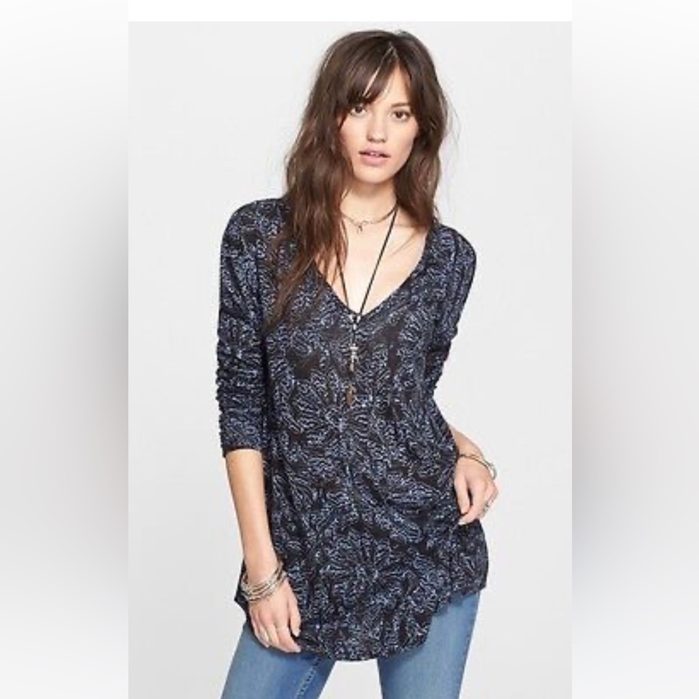 Free People OB408532 Black Combo Loose Fit Crop Back Printed Sahara Top